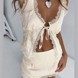 Princess Polly - Mavie Satin Set Champagne